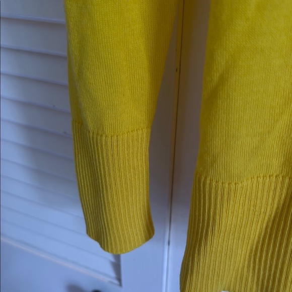 Tory Burch 100% wool classic yellow cardigan - Picture 3 of 6